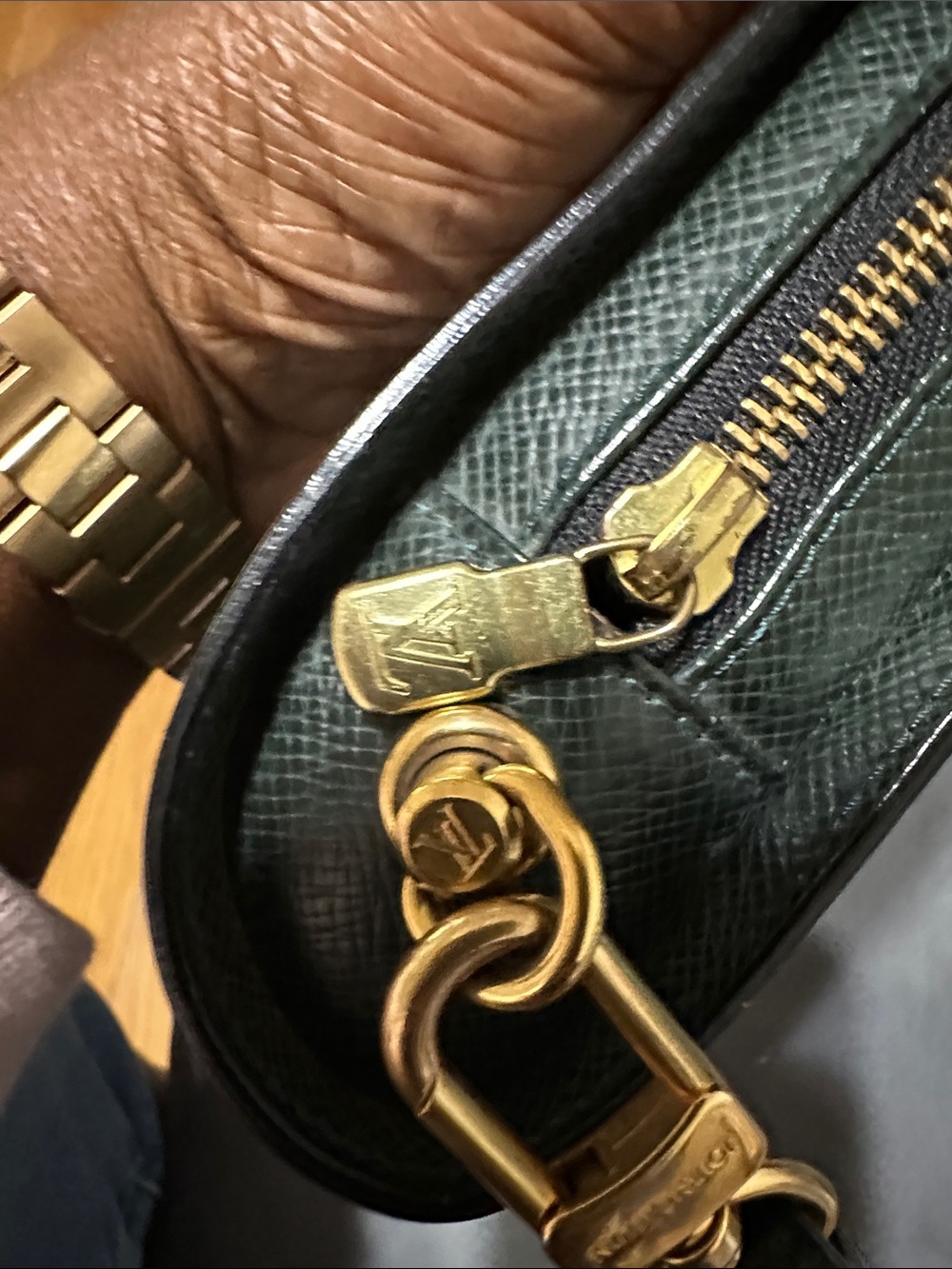 Louis Vuitton Dark Green Leather Toiletry Bag with Wristlet PREOWNED AUTHENTIC. - Picture 8 of 12
